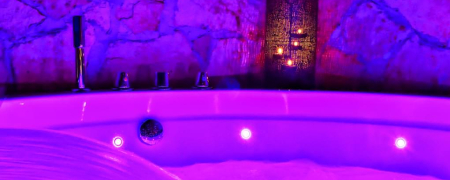 4 ore di spa privata + massaggio da 30 minuti a persona + aperitivo